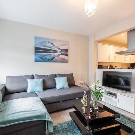 Dartford, Kent - Modern 2Bd 2Bath En-Suite Bungalow M25 Bluewater Kültér fotó