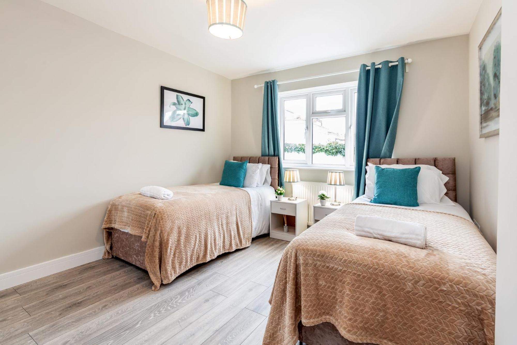Dartford, Kent - Modern 2Bd 2Bath En-Suite Bungalow M25 Bluewater Kültér fotó