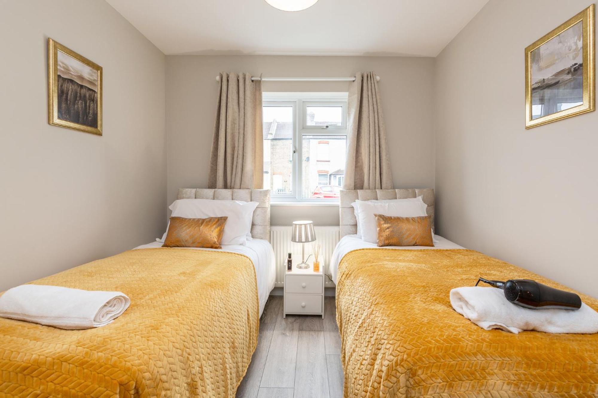 Dartford, Kent - Modern 2Bd 2Bath En-Suite Bungalow M25 Bluewater Kültér fotó