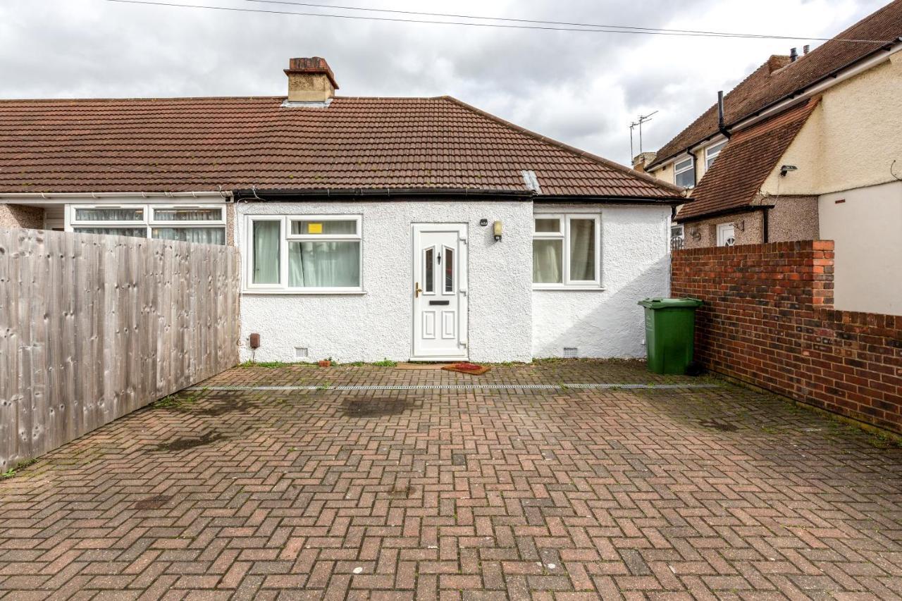 Dartford, Kent - Modern 2Bd 2Bath En-Suite Bungalow M25 Bluewater Kültér fotó