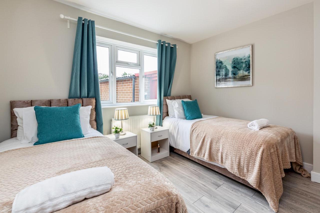 Dartford, Kent - Modern 2Bd 2Bath En-Suite Bungalow M25 Bluewater Kültér fotó